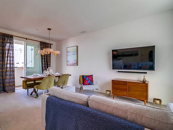 2nd image of 1370 Calle Sandcliff #51