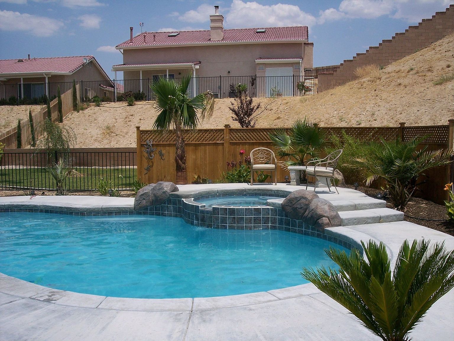 13913 Riverside Dr, Apple Valley, CA 92307 Zillow