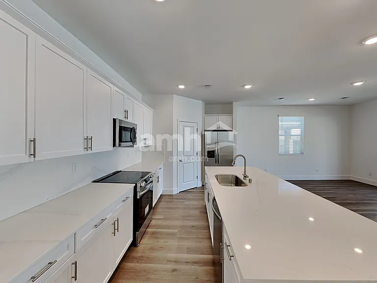 4255 Halo Hollyhock St — Photo 3