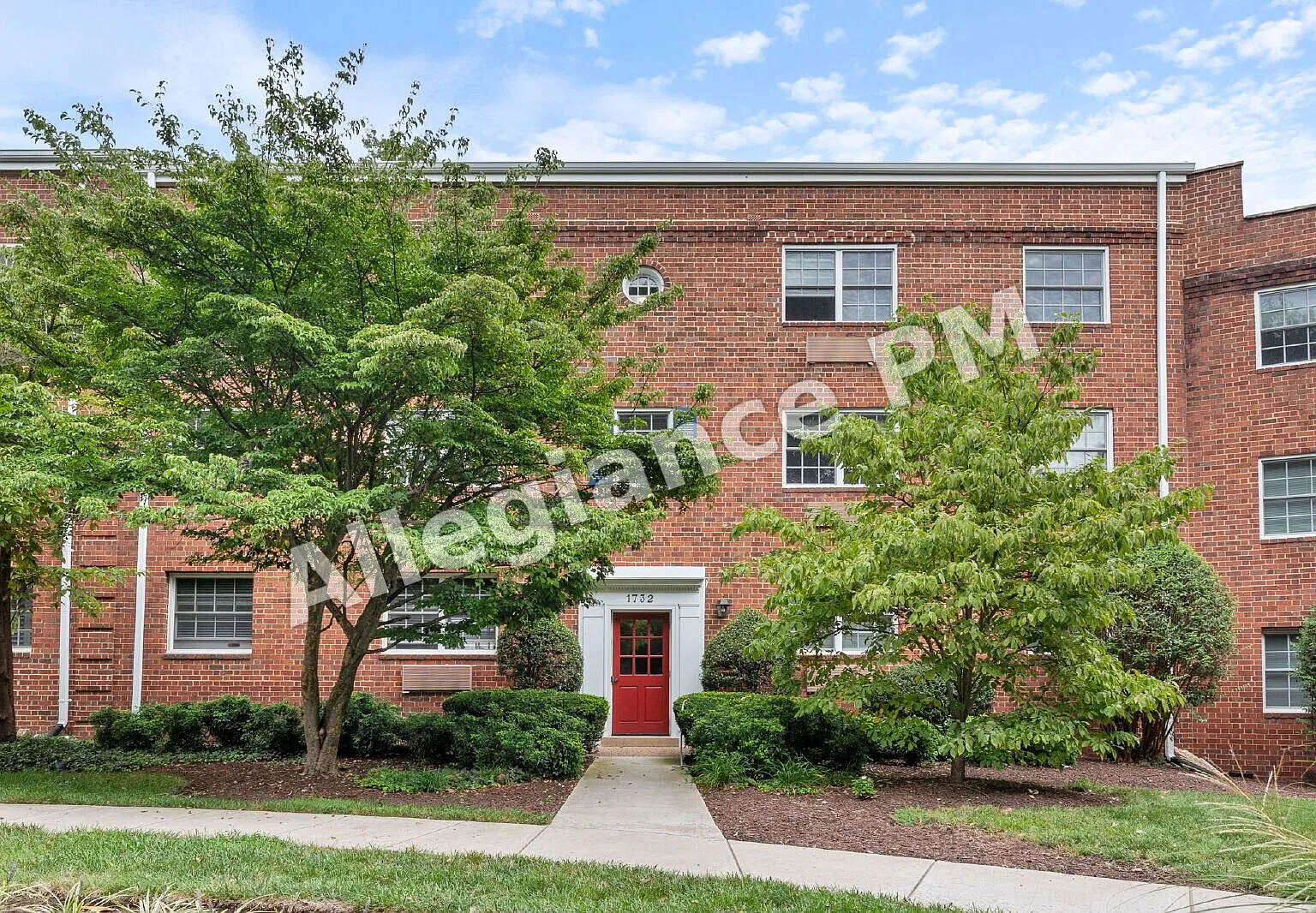1732 W. Abingdon Drive #301 — Photo 1