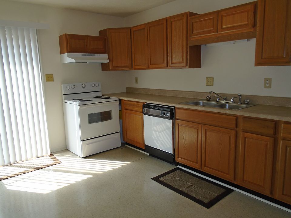 2nd image of 422 Ritter Dr APT B