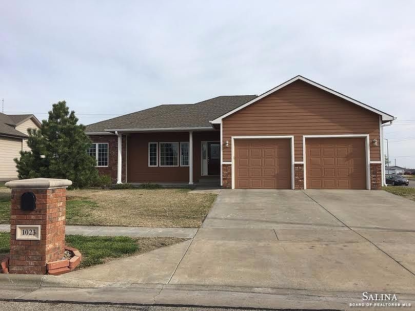 1st image of 1023 Piercy Ct