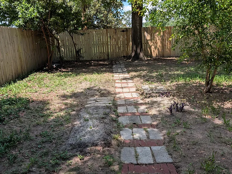 3500 Rothschild Dr — Photo 8
