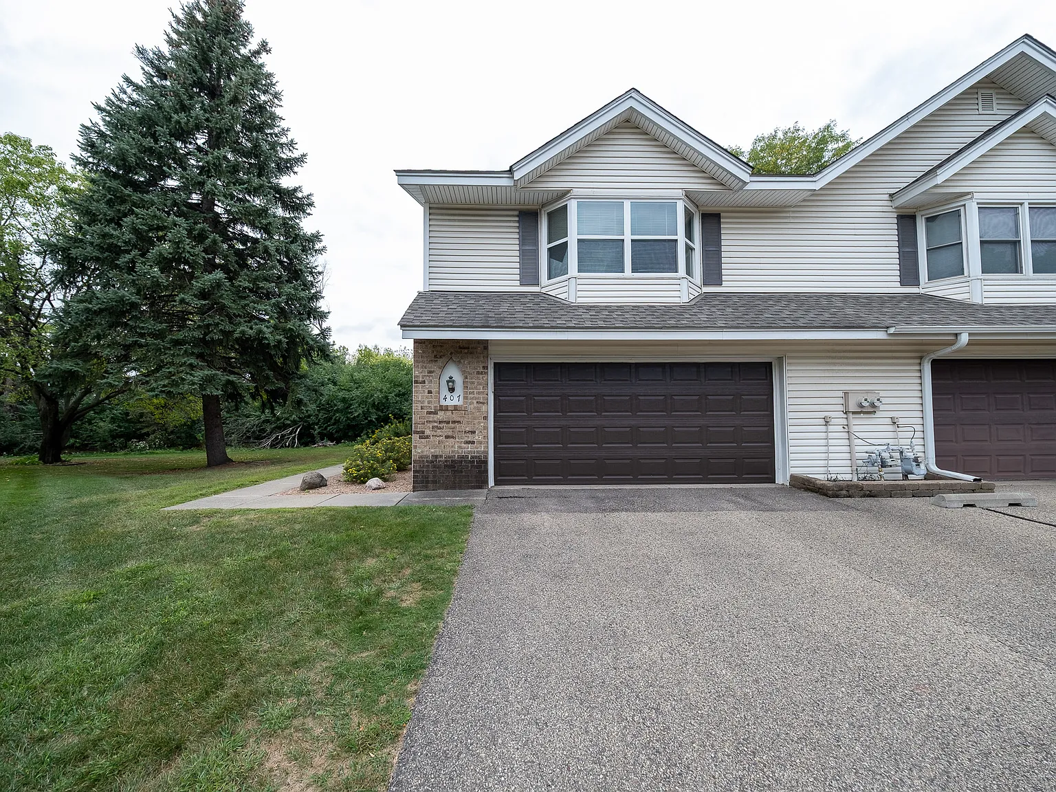 Wood Way, Burnsville (407) RS ER1 - 1 — Photo 1