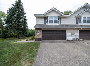 407 Wood Way, Burnsville, MN 55337