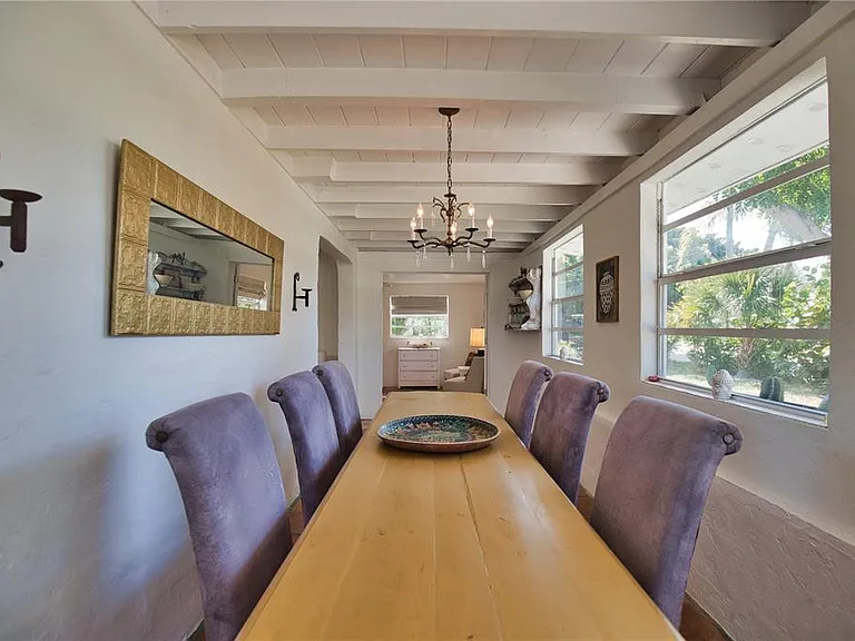 650 Edwards St — Photo 22