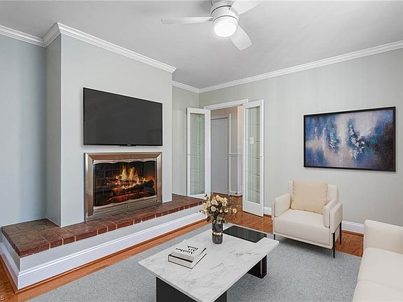 4th image of 411 Shadowbrook Dr