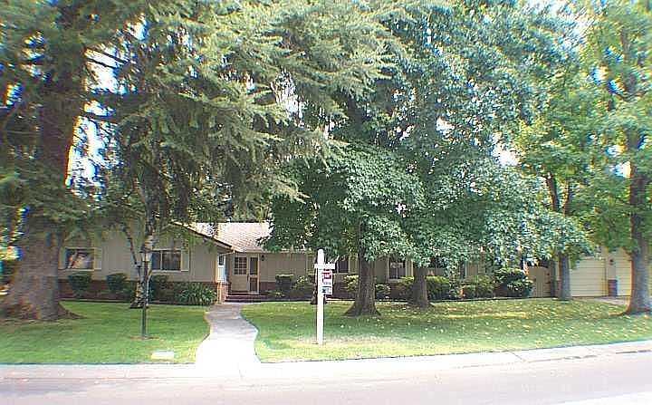 2nd image of 2375 Cabrillo Cir