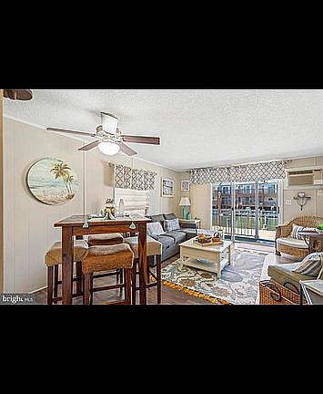 5th image of 11603 Windward Dr Unit A