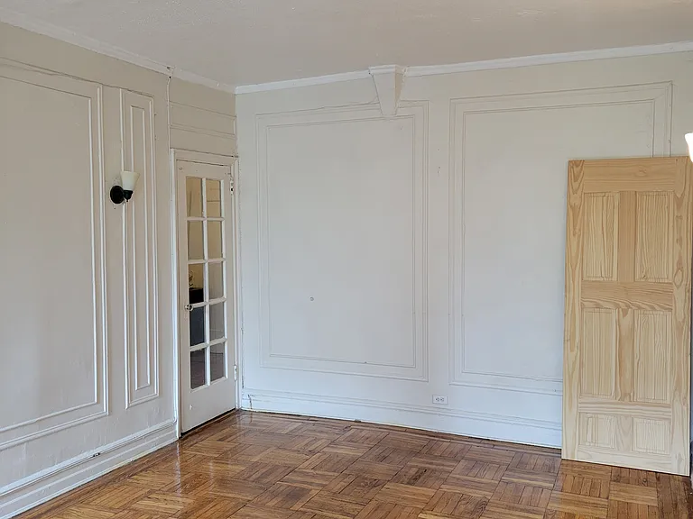711 W 171st St #46 — Photo 2