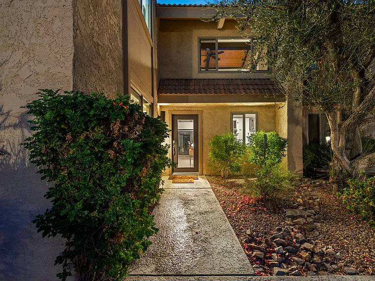 70100 Mirage Cove Dr #10 — Photo 22