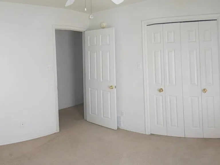 2903 Westwood Dr — Photo 17