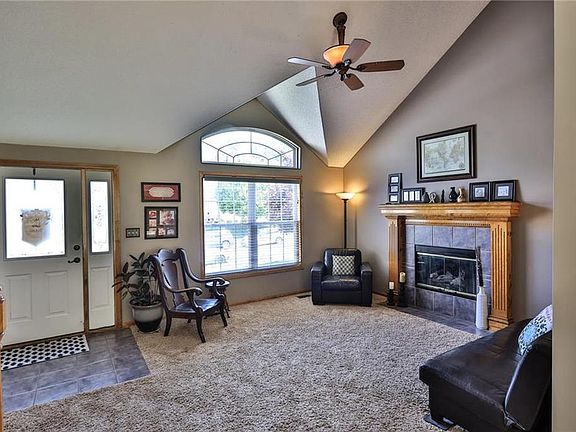 5th image of 2408 NW Richard Dr