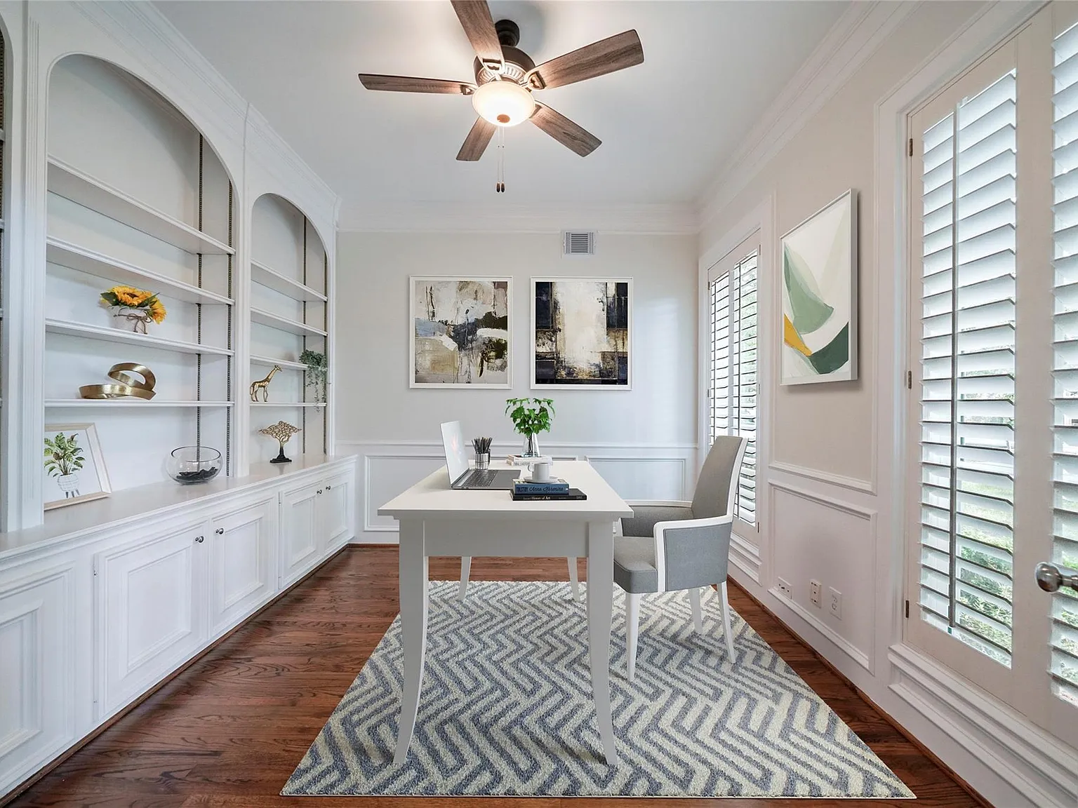 4 bed, 3.5 bath, 3568 sqft, $7,950 — Photo 4