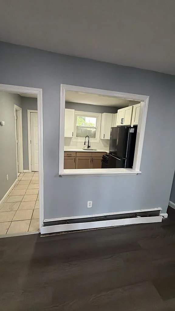 5 bed, $3,000 — Photo 2