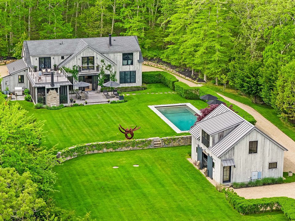 1st image of 9 Ridge Hill Rd