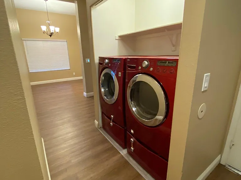 7612 Sea Cliff Way — Photo 19