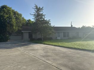170 5th St, Naples, FL 34113