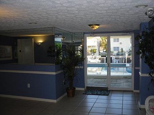 4th image of 3702 NE 171st St APT 12