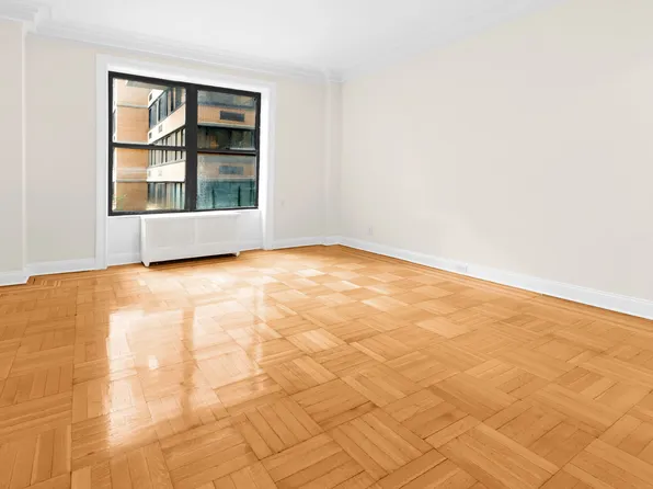 740 West End Avenue image 11 of 15