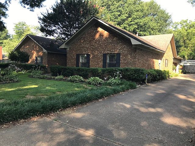 1st image of 1005 Cherokee Dr