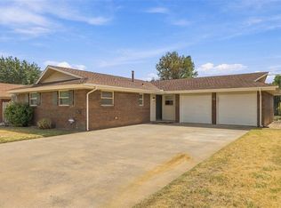 7704 NW 25th St, Bethany, OK 73008