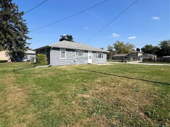 1000 Eastern Dr, Cedar Rapids, IA 52403