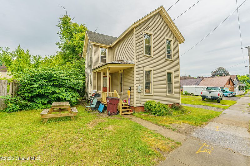 2nd image of 99 W 8th Avenue