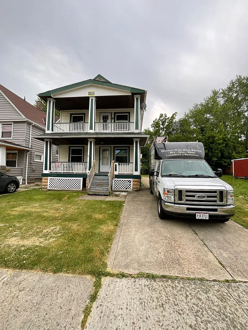 3101 Colburn Ave photo 1