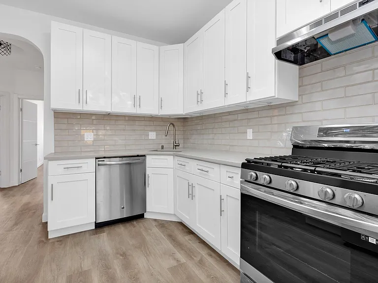 2930 Brighton 12th St #2 — Photo 7