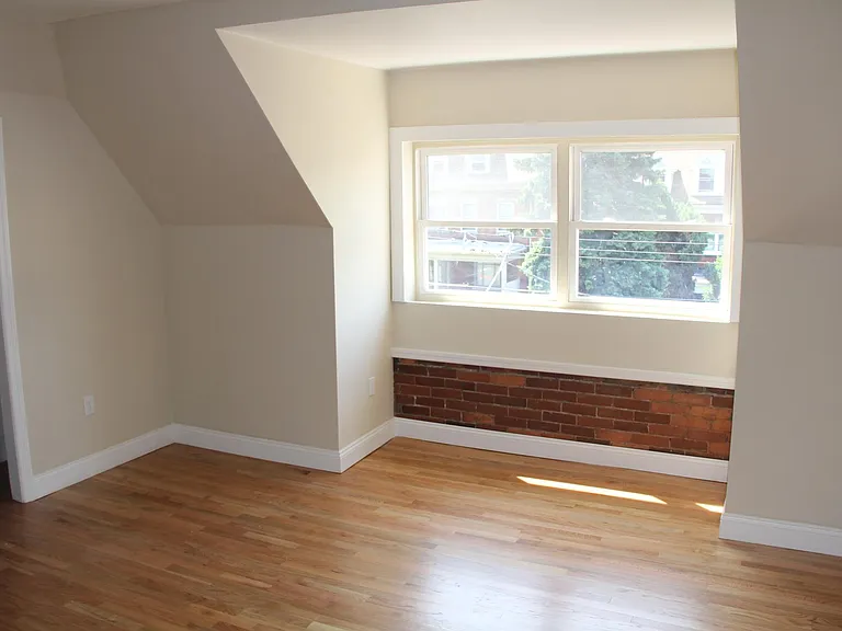 5825 Bartlett St #3F — Photo 14