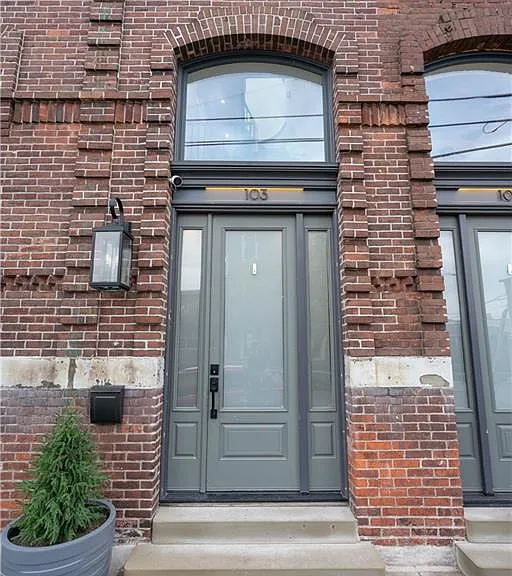 103 Pitt St — Photo 2