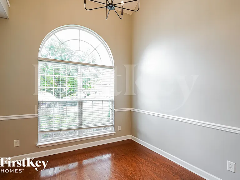 3200 Hidden Creek Dr — Photo 5