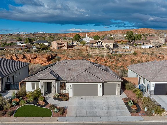 2nd image of 801 N Camino Pico
