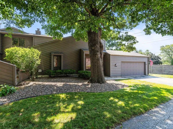 825 E Windfield Pl #18, Appleton, WI 54911