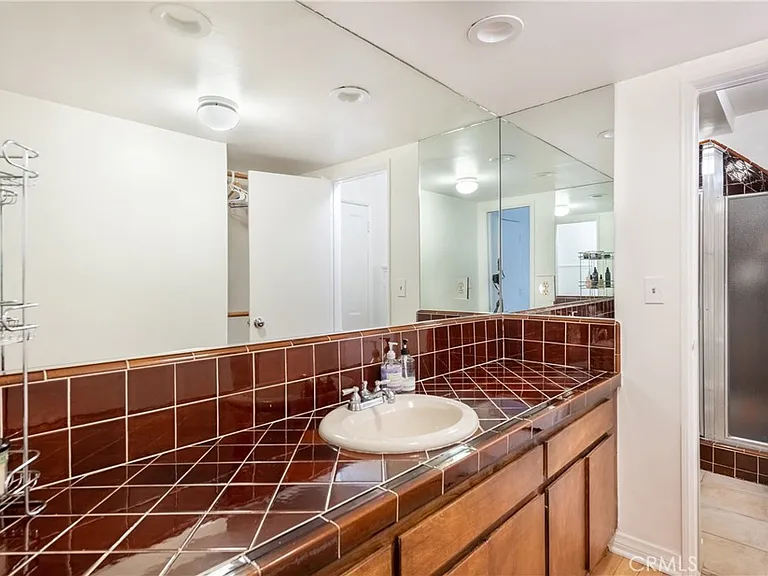 11446 Amanda Dr — Photo 26