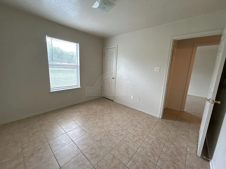 1505 Dugger Cr, Killeen — Photo 11