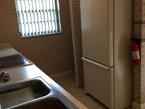 3rd image of 345 Homewood Ave #10M