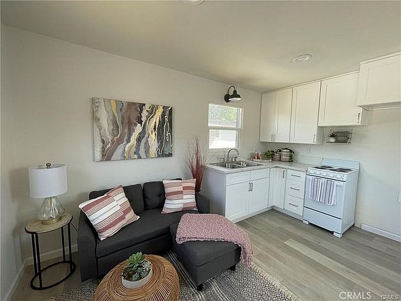 4th image of 10098 Campbell Ave #4
