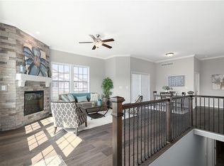 11941 S Tallgrass Dr #501, Olathe, KS 66061
