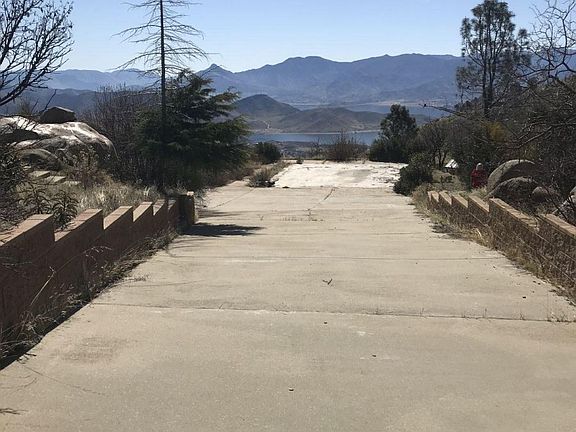 2nd image of 420 Janice Marie Dr