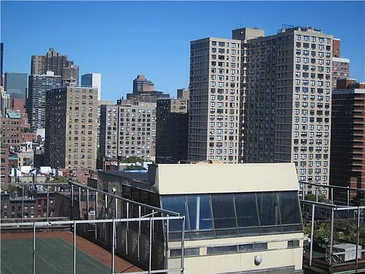 Sold by R New York | media 1