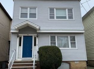 182 W 31st St #2, Bayonne, NJ 07002