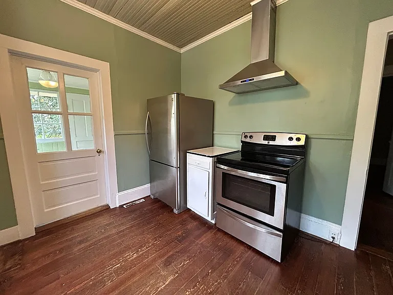 311 Keating Dr — Photo 6
