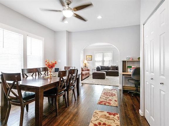 5th image of 939 E 3rd St #1