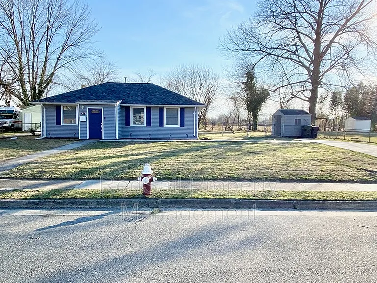 323 Roane Dr — Photo 21