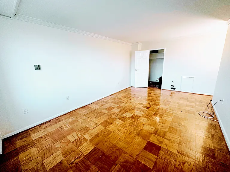 10500 Rockville Pike #527 — Photo 19