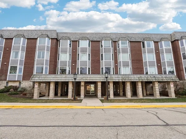 2500 Windsor Mall APT 1p, Park Ridge, IL 60068