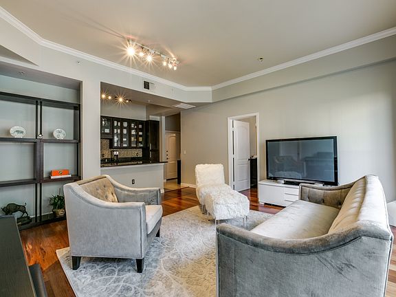5th image of 3225 Turtle Creek Blvd #442