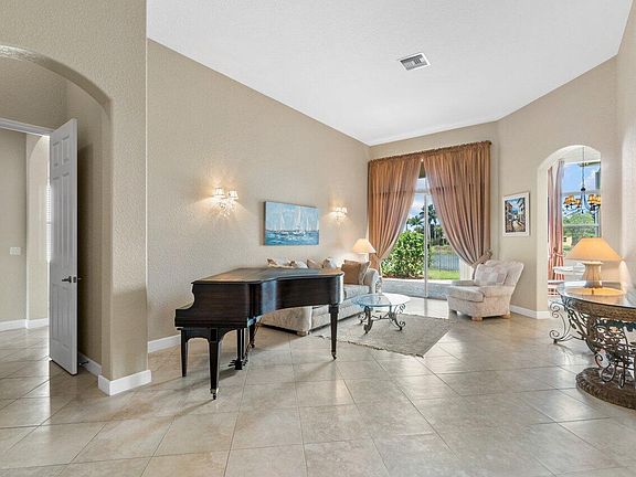 5th image of 10407 Cypress Lakes Preserve Dr